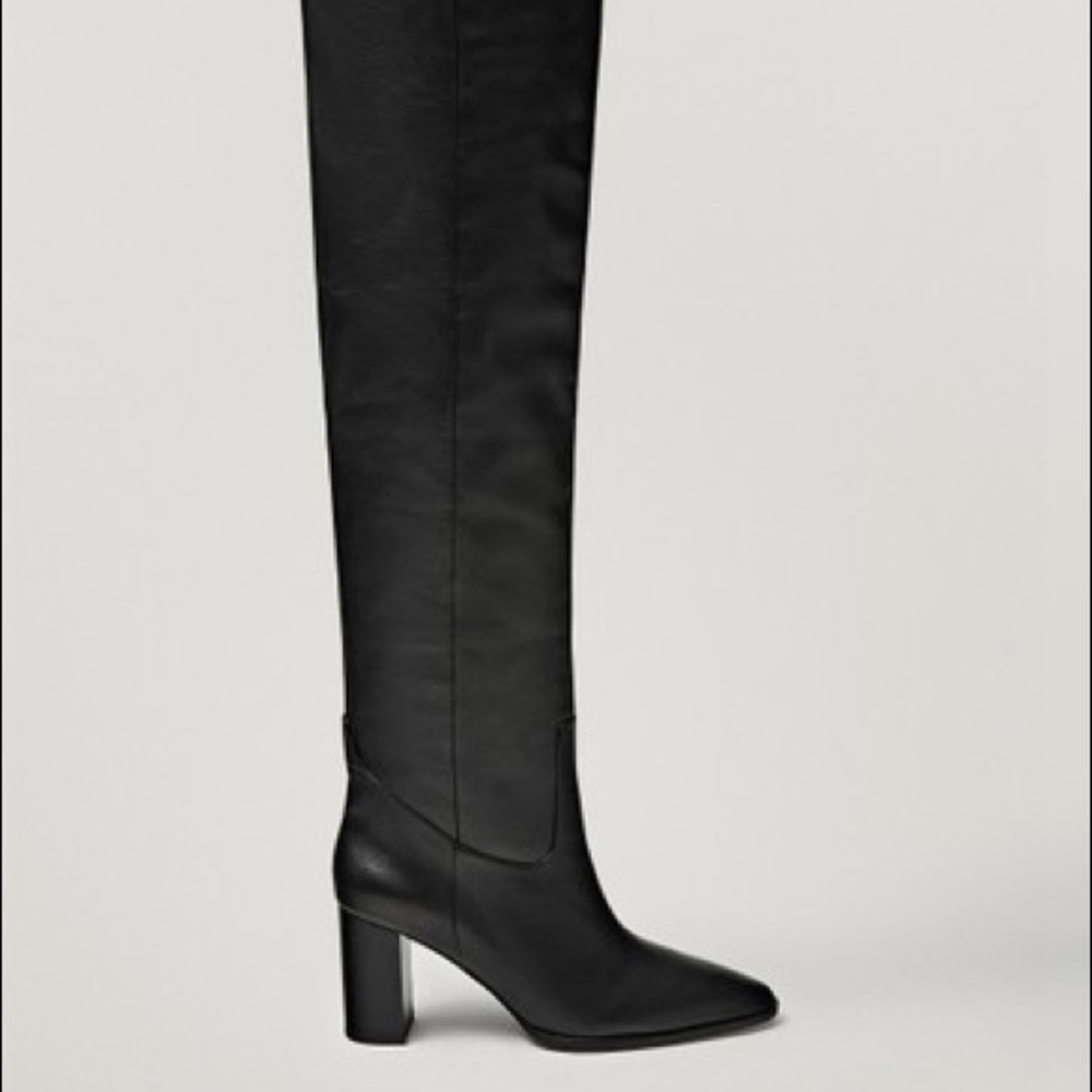 NWT. Massimo Dutti Black Leather Boots. Size 8.